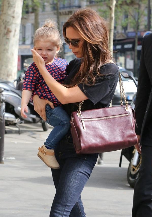 Victoria Beckam and Daughter 5