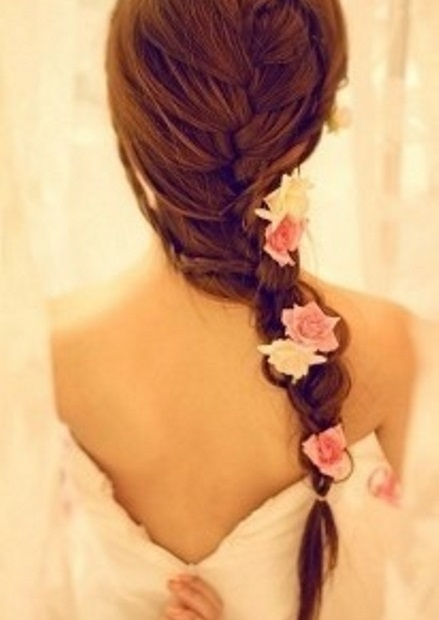 Romantic wedding hairstyle 5