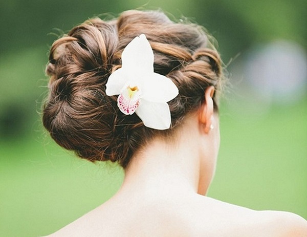 Romantic wedding hairstyle 6