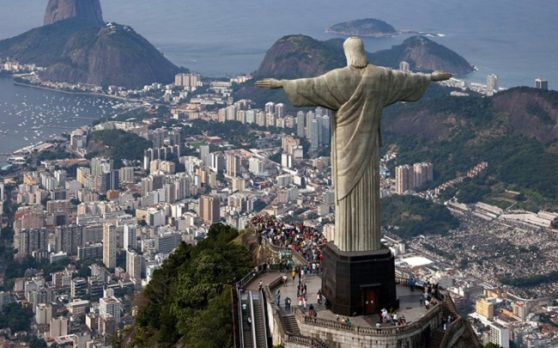 Το άγαλμα του Ιησού στη Βραζιλία