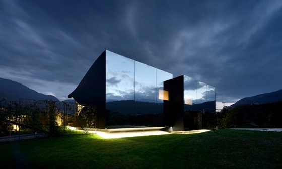 The Mirror Houses 4