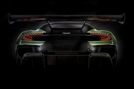 Aston Martin Vulcan 3