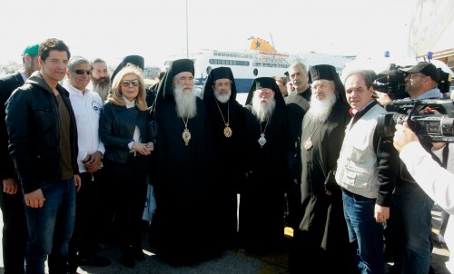 Ο Σάκης Ρουβάς στους πρόσφυγες 1