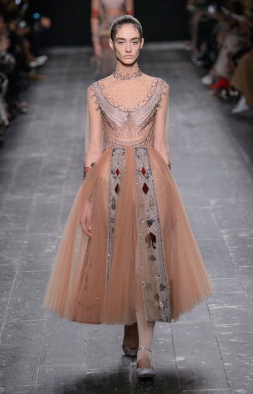 Valentino 16