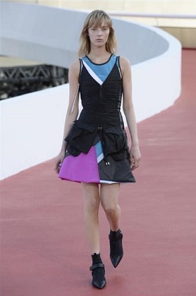 Louis Vuitton Cruise Collection 2017 8