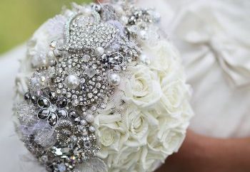 Bridal Brooch Bouquet