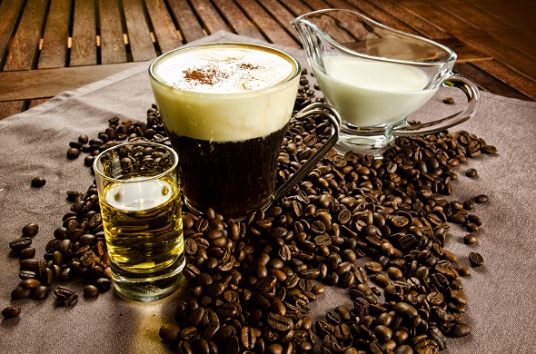 Glühwein Irish Coffee ζεστά ροφήματα 
