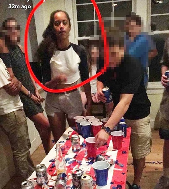 Malia Obama 1