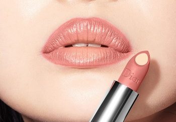 Nude lipstick