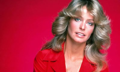 farrah fawcett κόκκινο φόντο