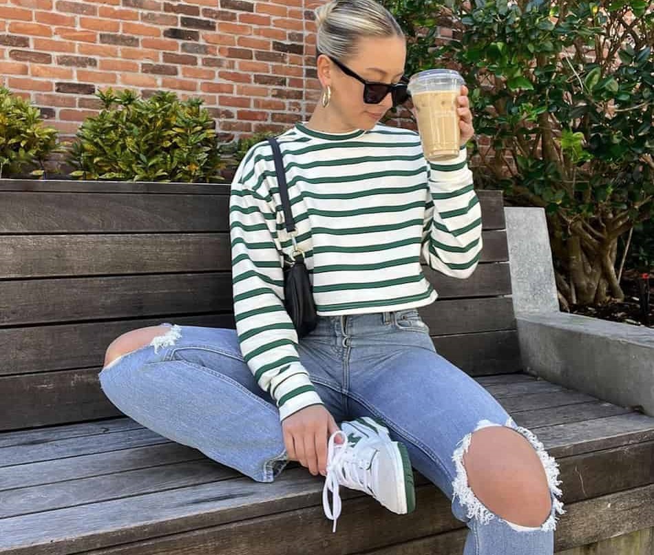 Sneakers & Jeans