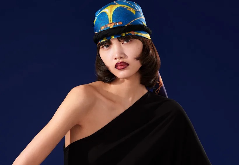 Μεταξωτό μαντήλι Gucci Art of Silk συλλογή