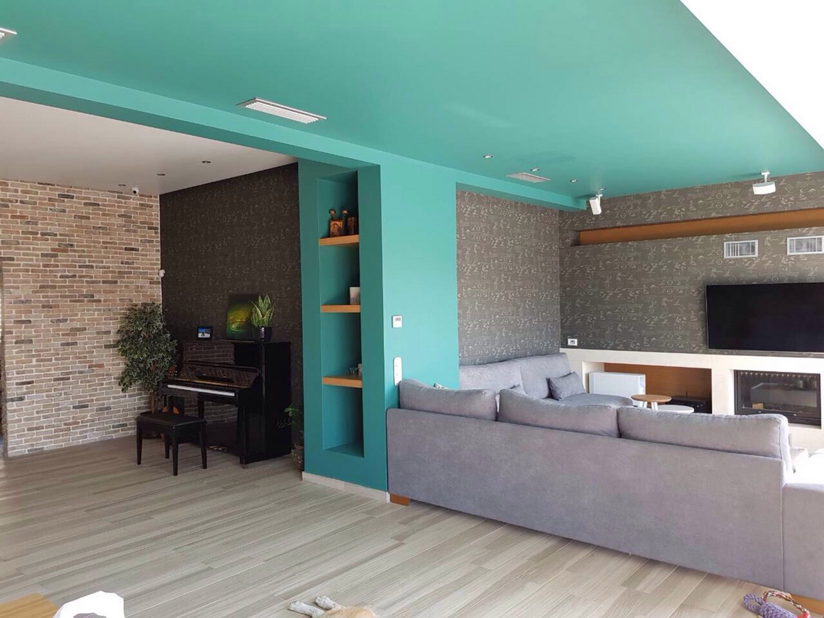 Color drenching και χρώμα στο ταβάνι στη διακόσμηση